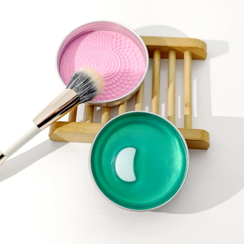 💐silicone Makeup Brush Cleaning Pad with Soap